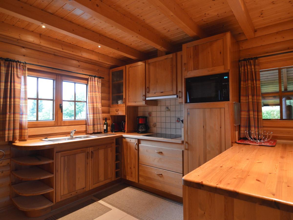 Charming Chalet With Private Garden In Stavelot Hockai ภายนอก รูปภาพ